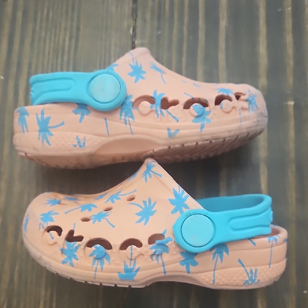 Tropical Toddler Crocs - Picture 6 of 6